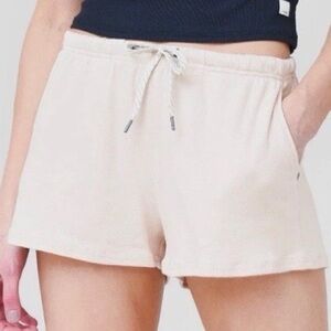 Vuori‎ Women's Short Shorts Peach XS VW380
